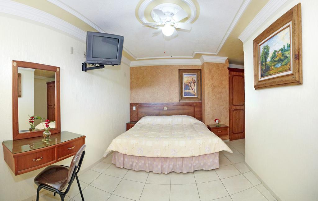 Hotel Rincon Tarasco Morelia Extérieur photo